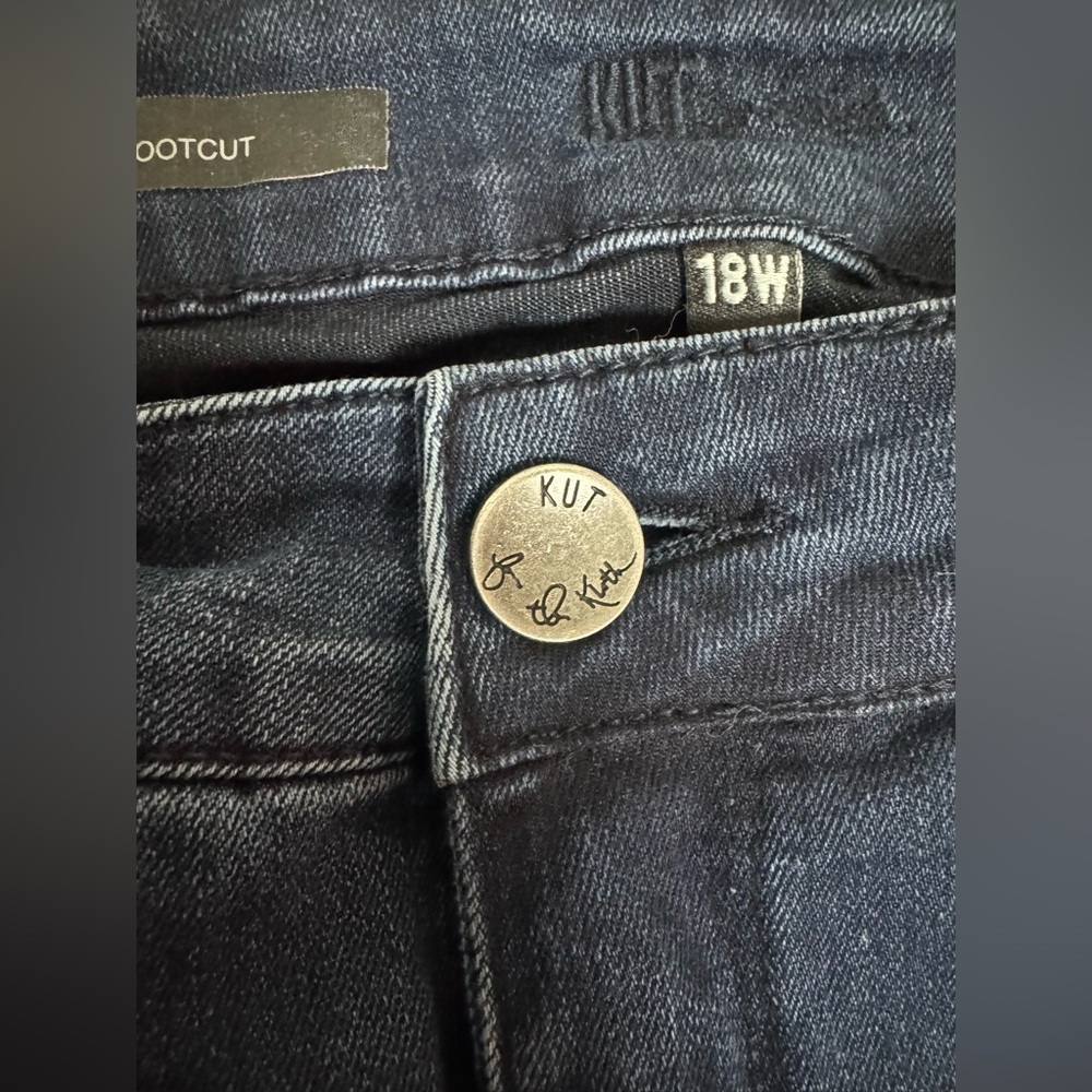 KUT from the Kloth Baby Bootcut Jeans 18W Dark Wash High Rise 33” Inseam Plus - Picture 6 of 8